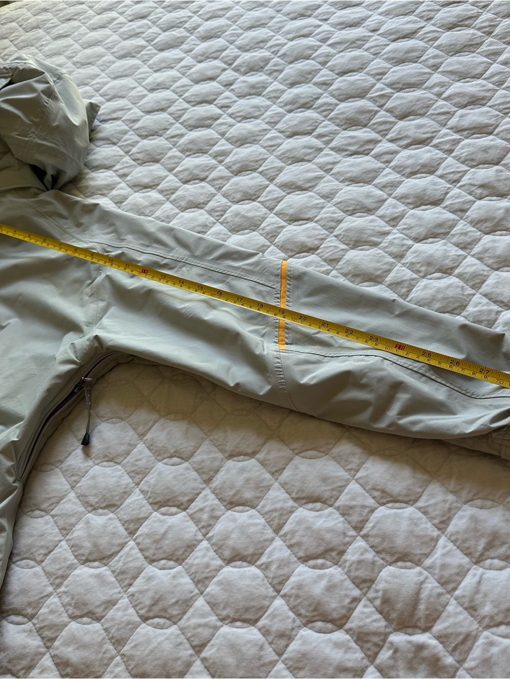 Hooded shell/rain jacket - Picture 15 of 16